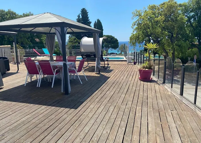 Cavaliere Apt 125M2 Piscine